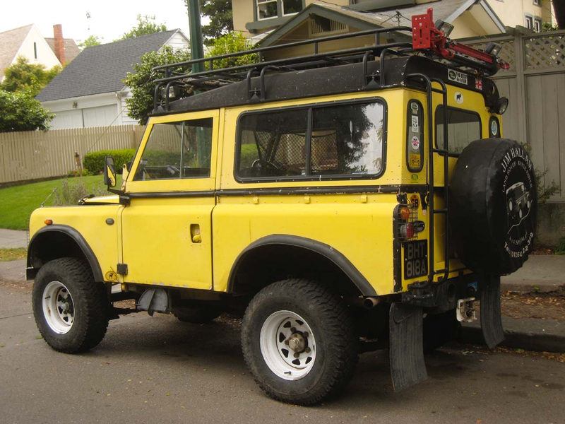 Illustration for article titled Some Sort Of Land Rover